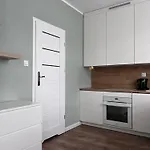 Lägenhet Kasprzaka 17 *