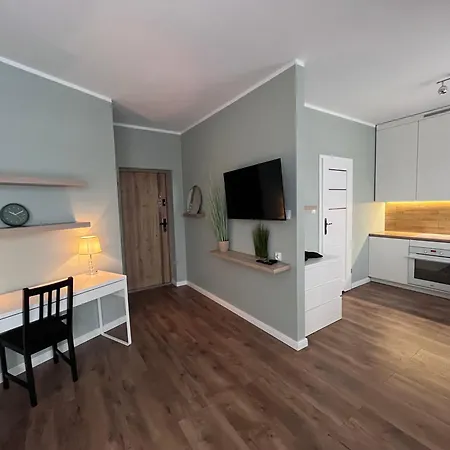 Kasprzaka 17 * Olštýn