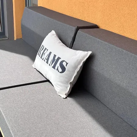 Kasprzaka 17 Apartmán